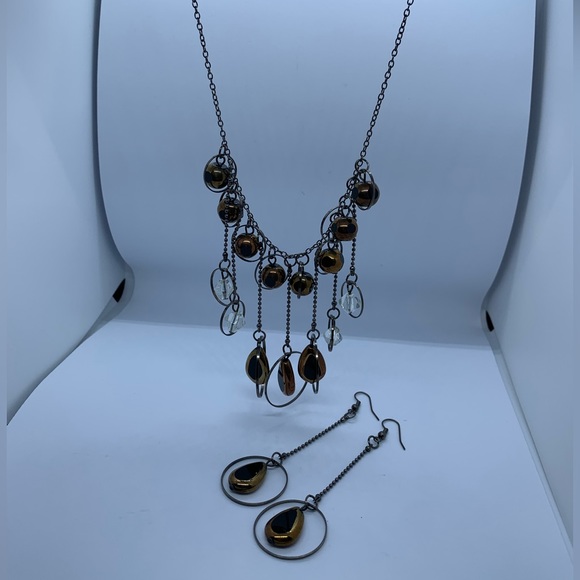 Dangle Necklace and Earring Set - Picture 4 of 6